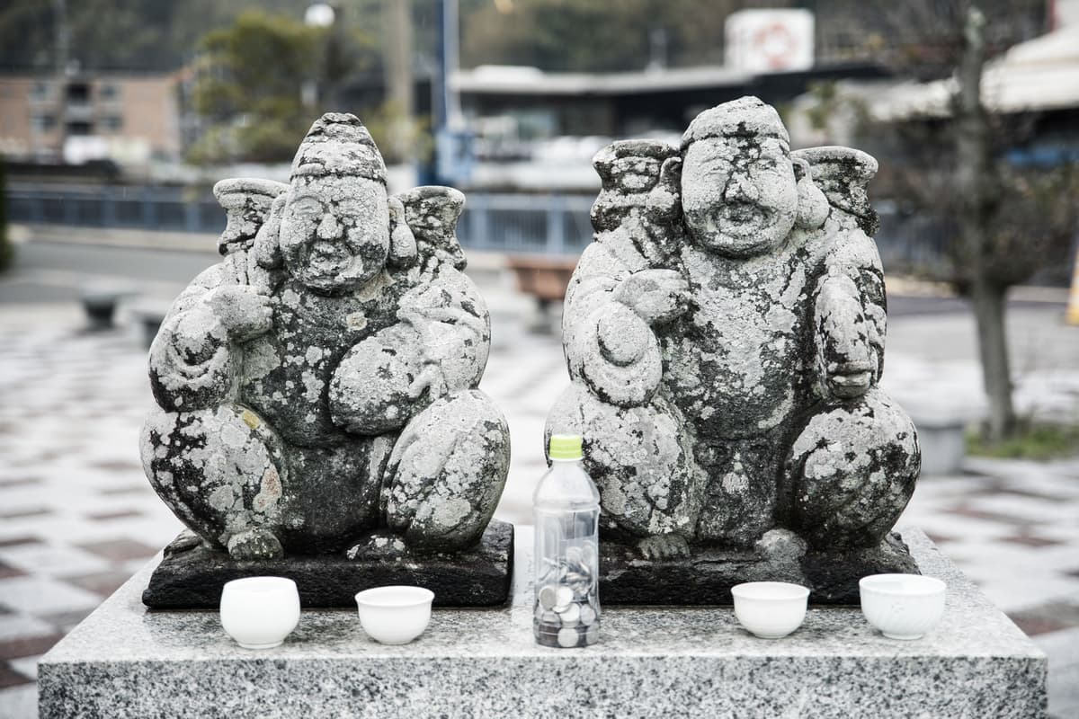 恵比寿様の石像