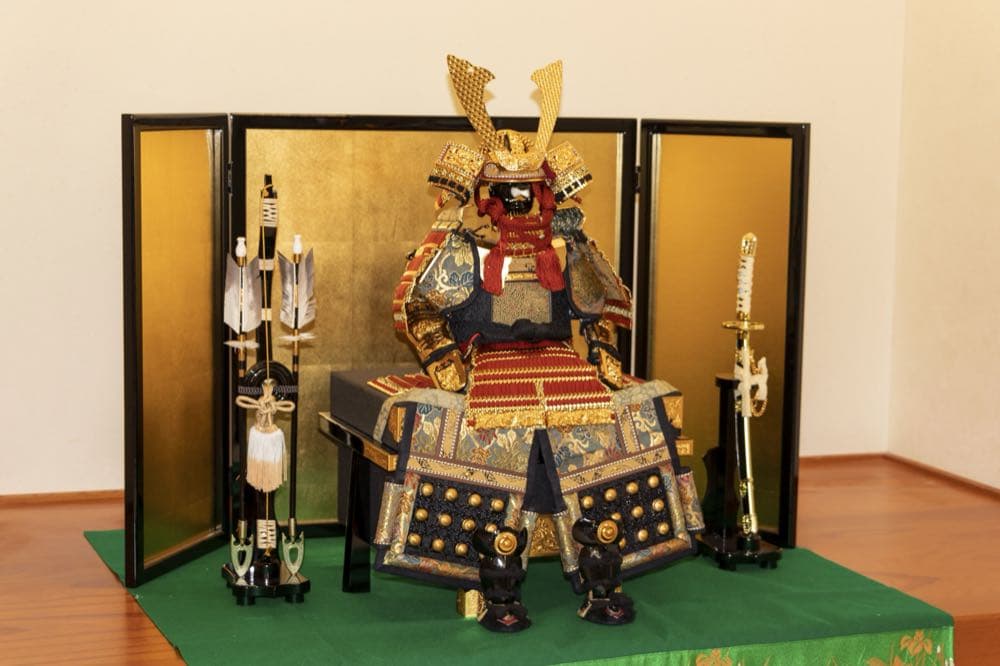 五月人形